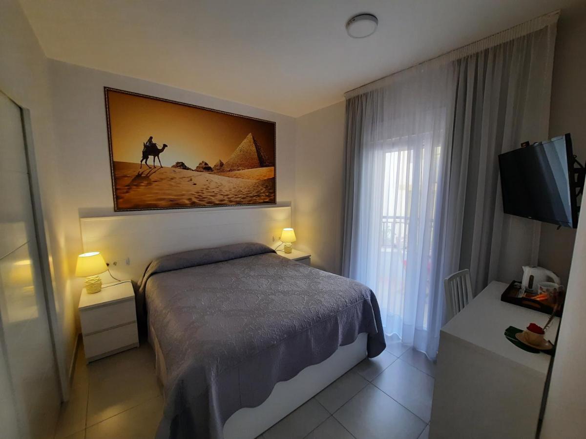 Hotel Maravillas Del Mundo Кальпе Экстерьер фото